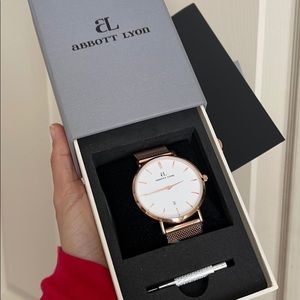 NEW Rose Gold Chain White Kensington 40